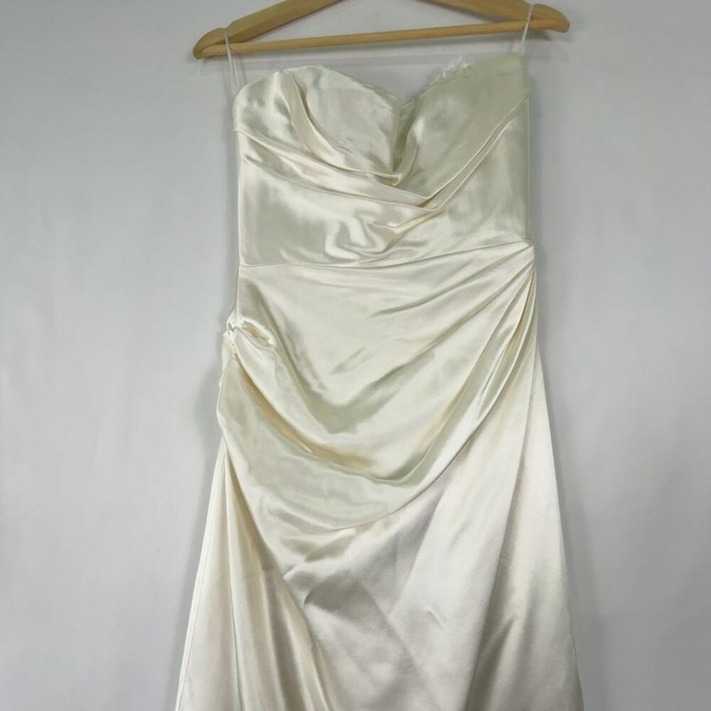 Katherine Tash Wedding dress - Picture 3 of 4